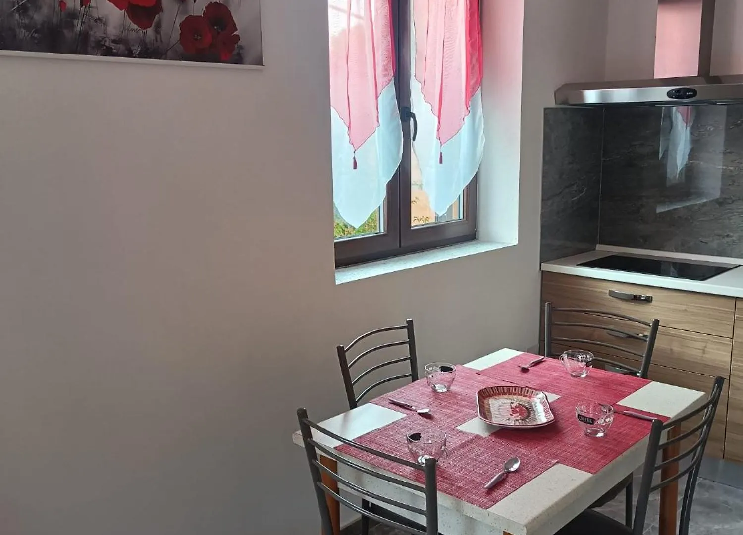 カポリーヴェリCasale Gabriella Bilocale Con Porticatoアパートメント アパート